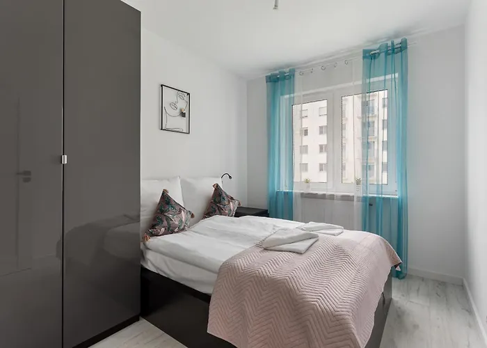 Very Berry - Katowicka 2C - Apartament Z Balkonem I Garazem- Self Check In 24H