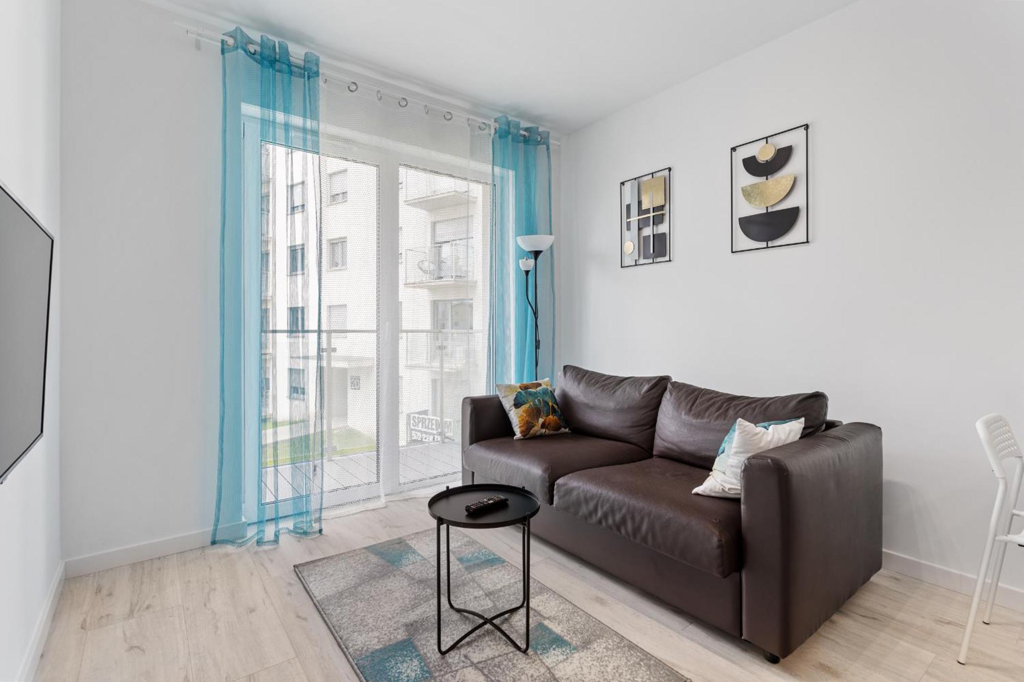Very Berry - Katowicka 2c - Z Balkonem I Garazem- Self Check In 24h Apartment