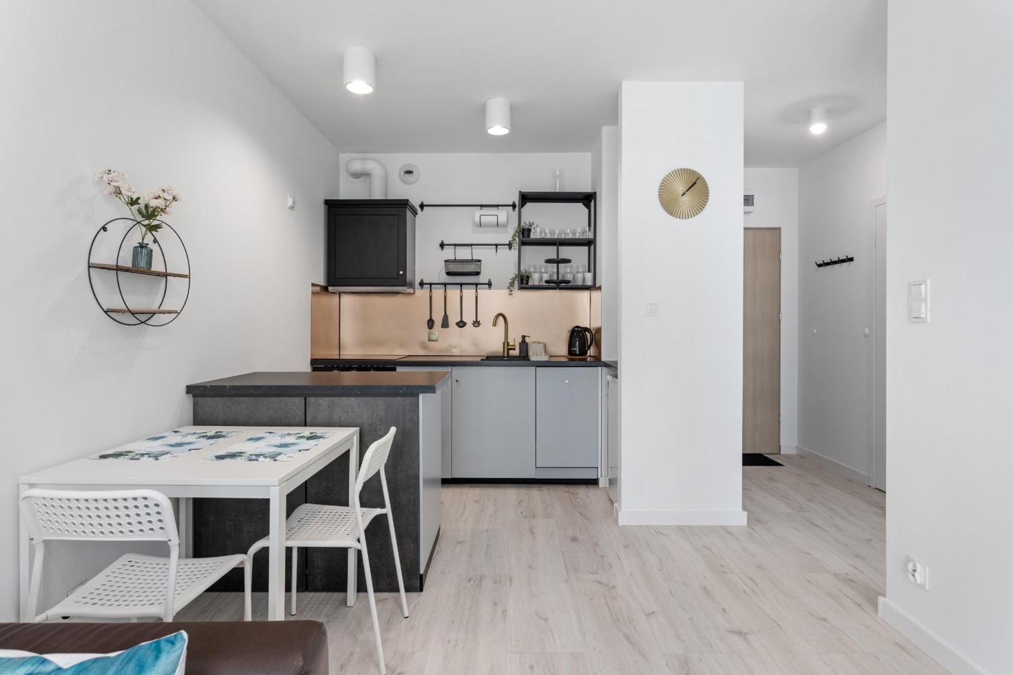 Apartment Very Berry - Katowicka 2c - Z Balkonem I Garazem- Self Check In 24h *