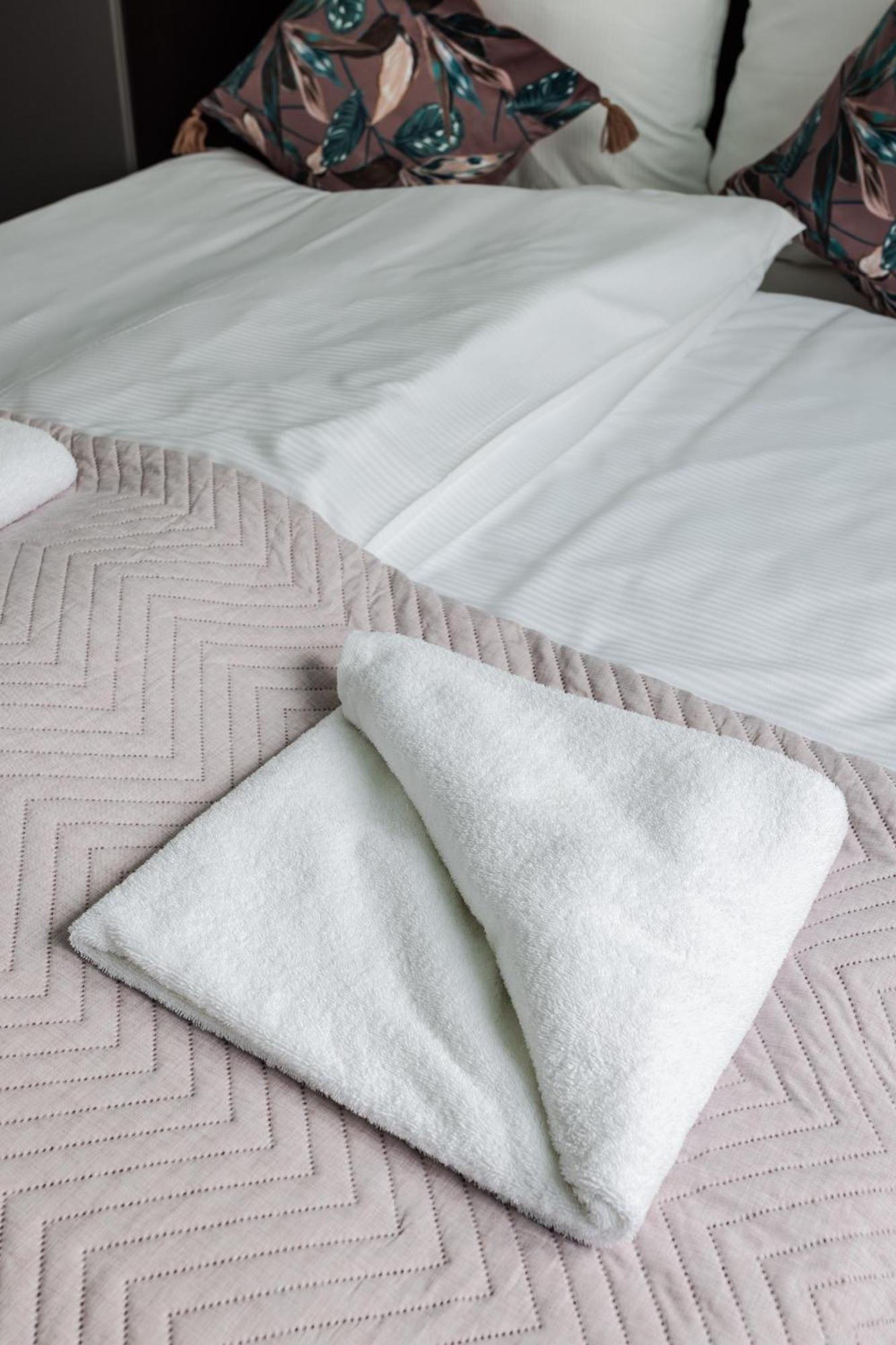 Apartment Very Berry - Katowicka 2c - Z Balkonem I Garazem- Self Check In 24h *